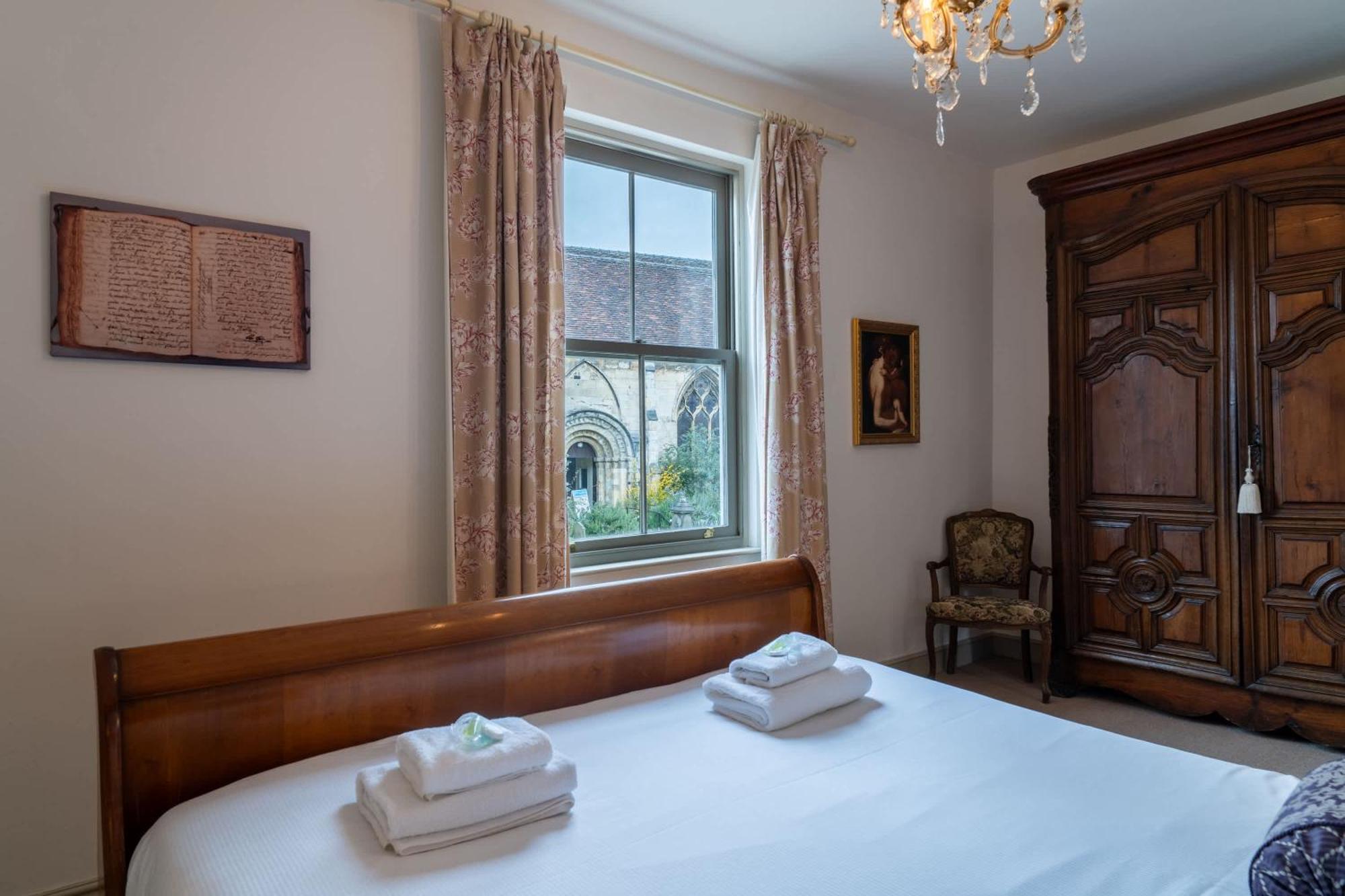 St Denys View With Free Parking Appartamento